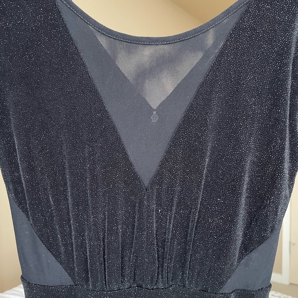 Guess Cutout Black Dress - Picture 4 of 8